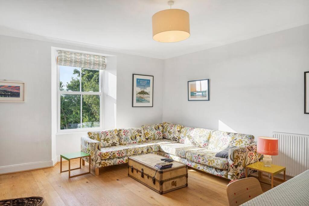 Manacles - Spacious Flat Near Beach With Sea Views & Parking Φάλμαουθ Εξωτερικό φωτογραφία