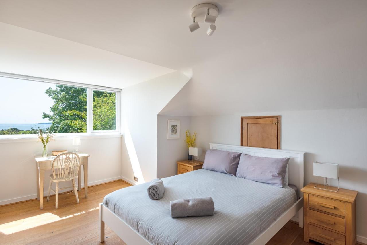 Manacles - Spacious Flat Near Beach With Sea Views & Parking Φάλμαουθ Εξωτερικό φωτογραφία