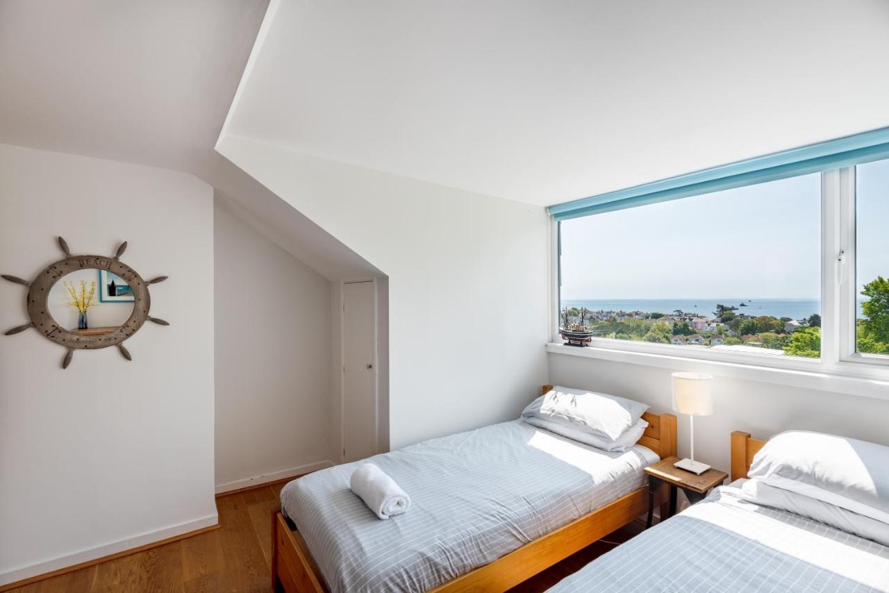 Manacles - Spacious Flat Near Beach With Sea Views & Parking Φάλμαουθ Εξωτερικό φωτογραφία