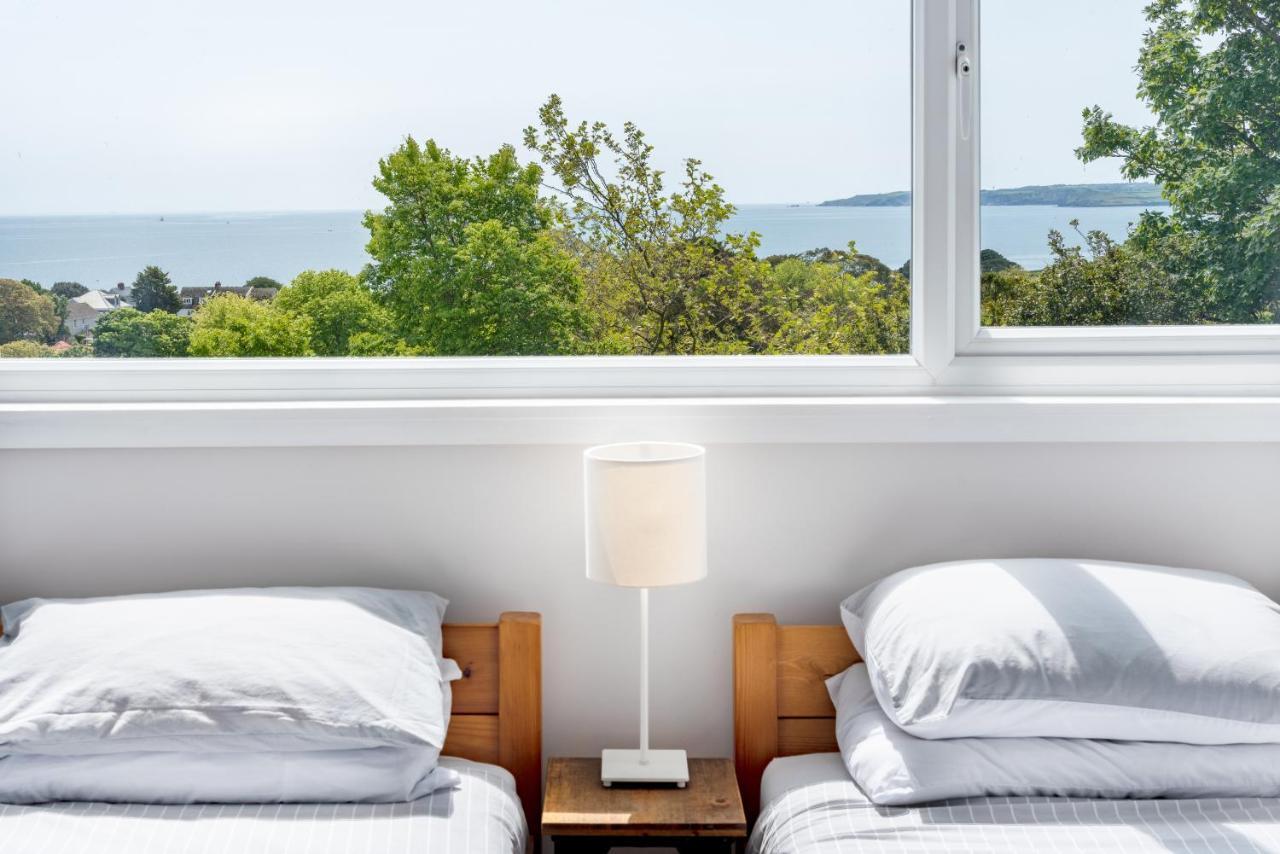 Manacles - Spacious Flat Near Beach With Sea Views & Parking Φάλμαουθ Εξωτερικό φωτογραφία